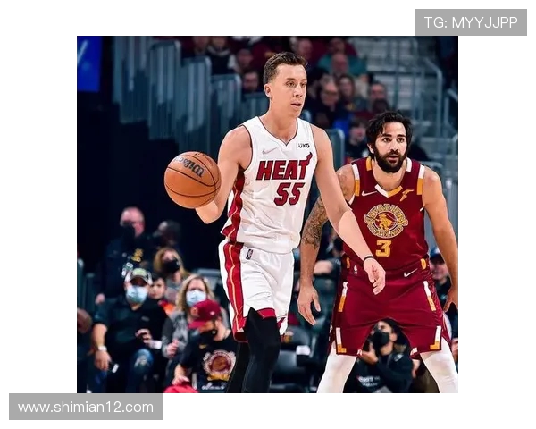 骑士与热火激战正酣新浪影评带你深入赛事背后的故事与精彩瞬间