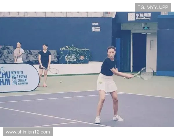 黄娜独家分享网球心得与技巧助你提升球技的秘密武器